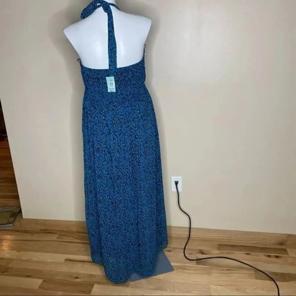 - Torrid sleeveless maxi dress - Picture 4 of 9